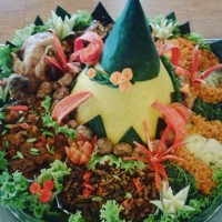 Nasi Tumpeng Komplit (40 Pax)